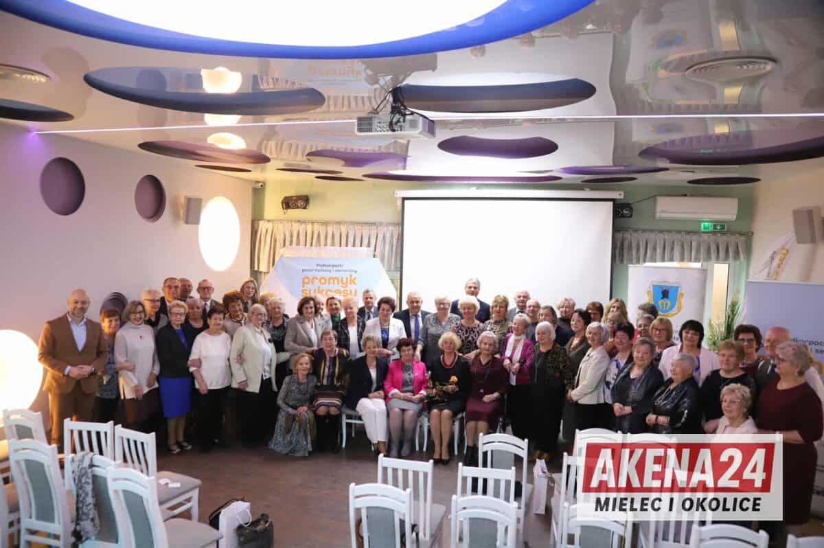 Energia i doświadczenie mieleckich seniorów! Poznaliśmy „Seniora Roku 2025”