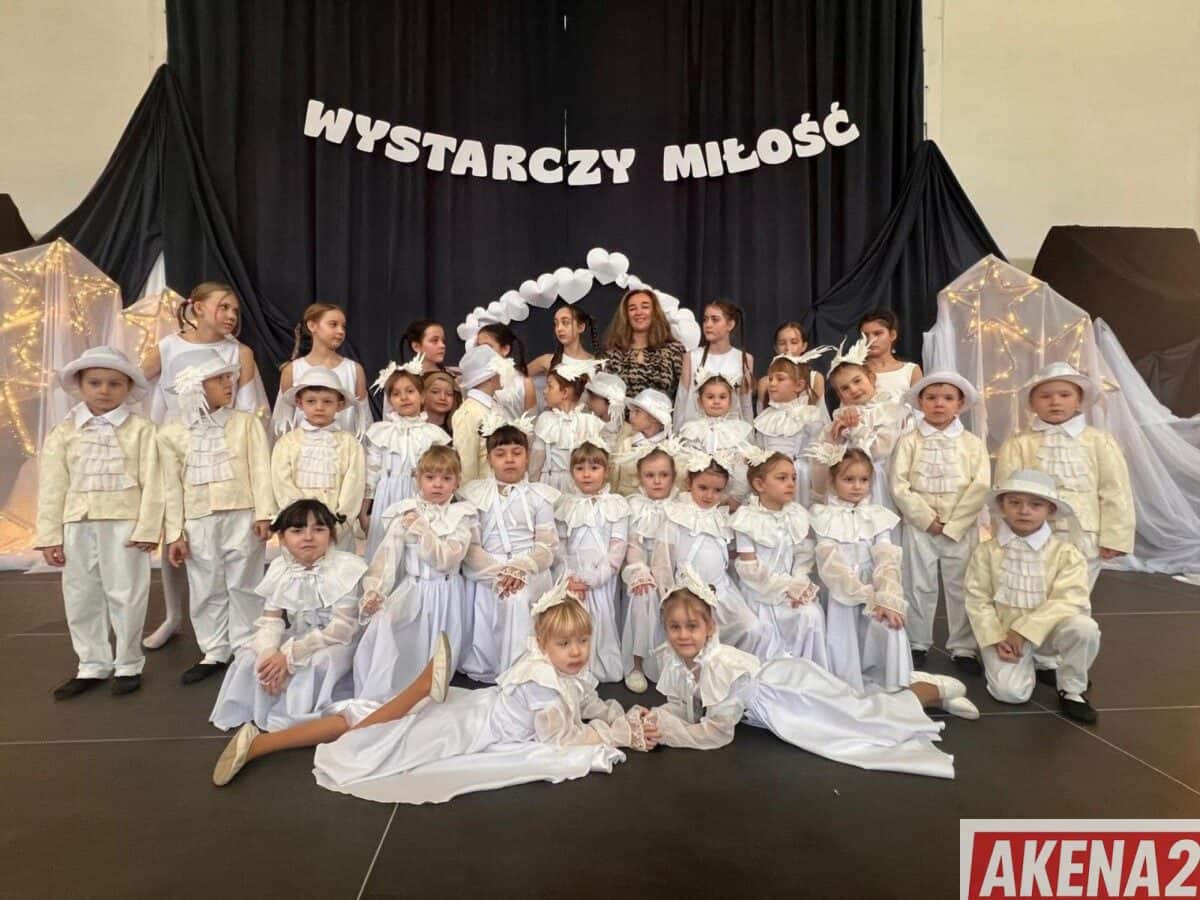 Babcie i Dziadkowie świętowali w Tuszymie