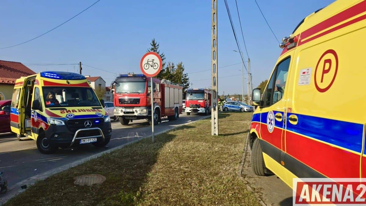 Zderzenie autobusu z Audi w Mielcu. Dwie osoby poszkodowane! [FOTO]